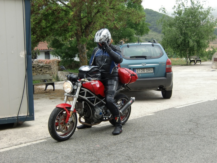 Abfahrt beim Hotel bei Pamplona