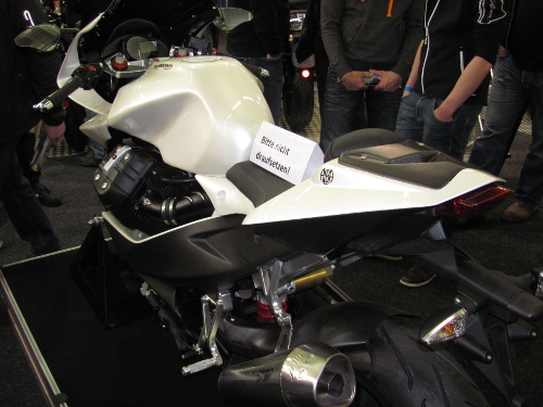 Moto Guzzi Millepercento in weiß
