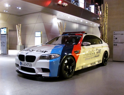 Safety Car BMW M5 der MotoGP